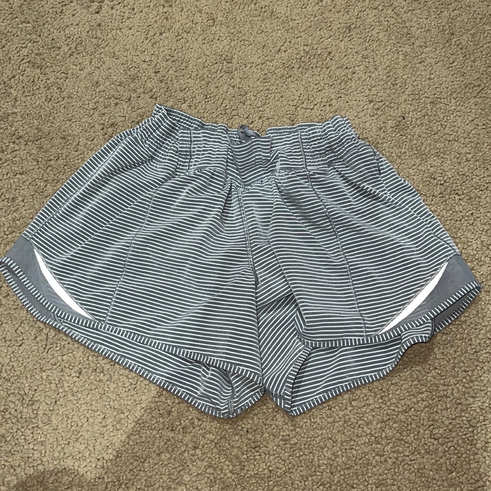 Lululemon Hotty Hot shorts
